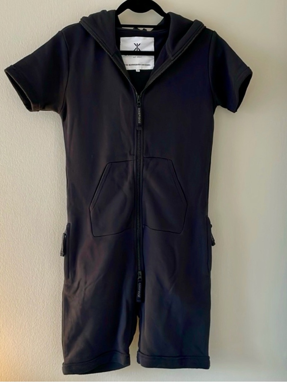 Onepiece black short onesie, unisex XS
